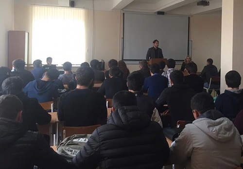Встреча студентов 3 курса с руководителем отдела Просвещения Муфтията РД по г. Каспийск